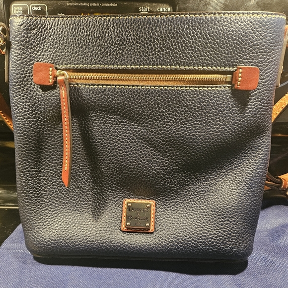 Dooney & Bourke Pebble Grain Zip  Midnight Blue Color Crossbody - Picture 1 of 10